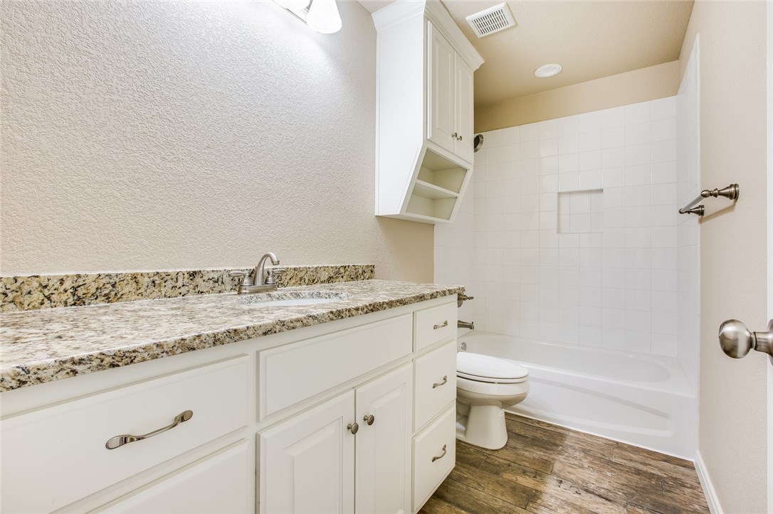 705 Park Street , McGregor, TX, 76657 | 13941417 | Realty Texas LLC