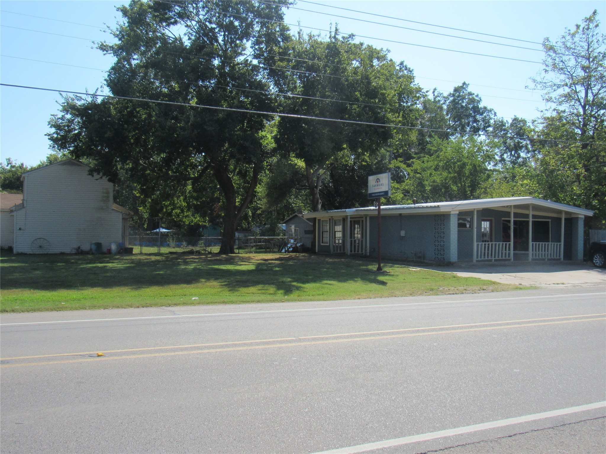 1802 N Center Street , Bonham, TX, 75418 | 14671341 | Realty Texas LLC