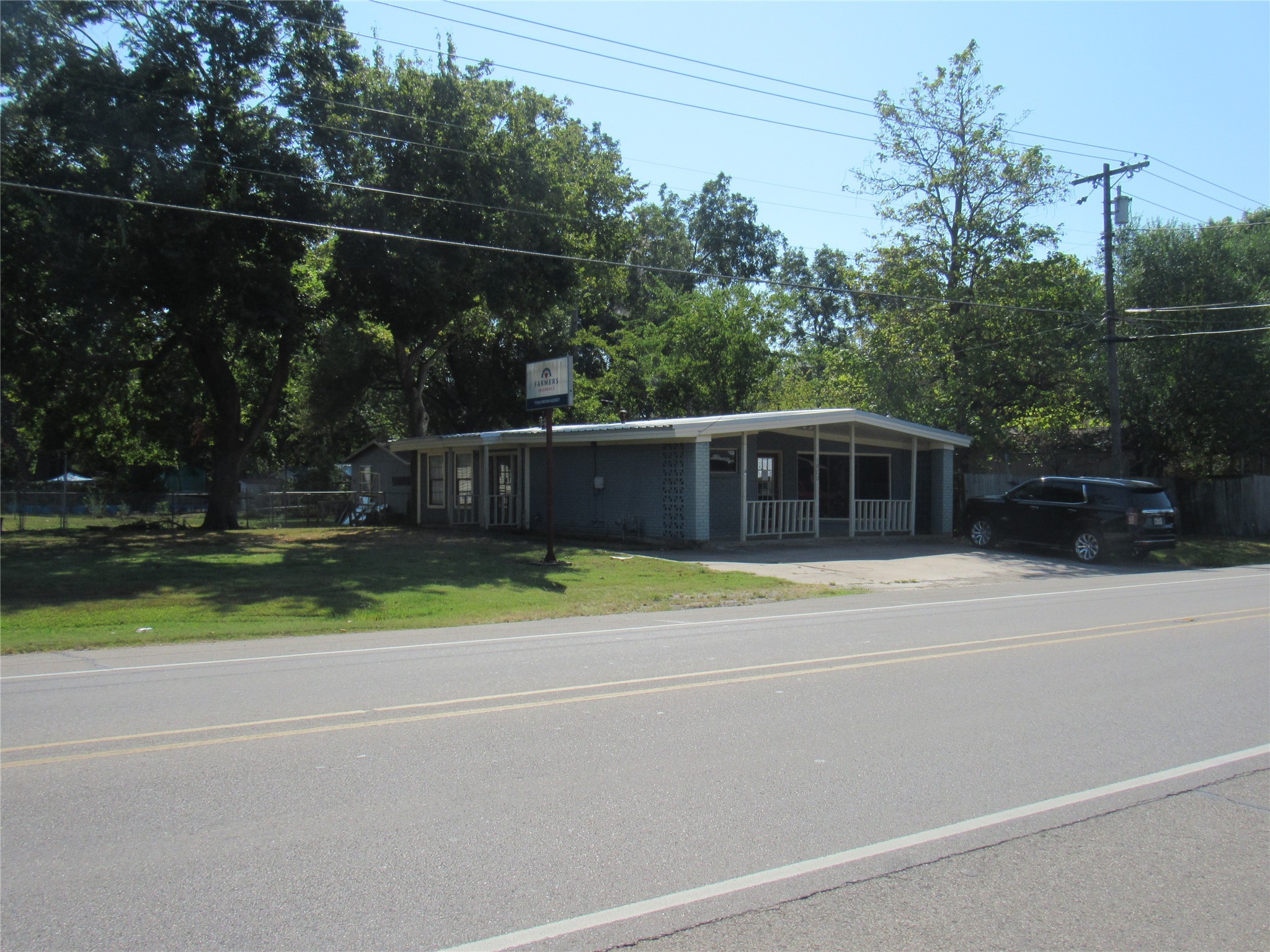 1802 N Center Street , Bonham, TX, 75418 | 14671341 | Realty Texas LLC