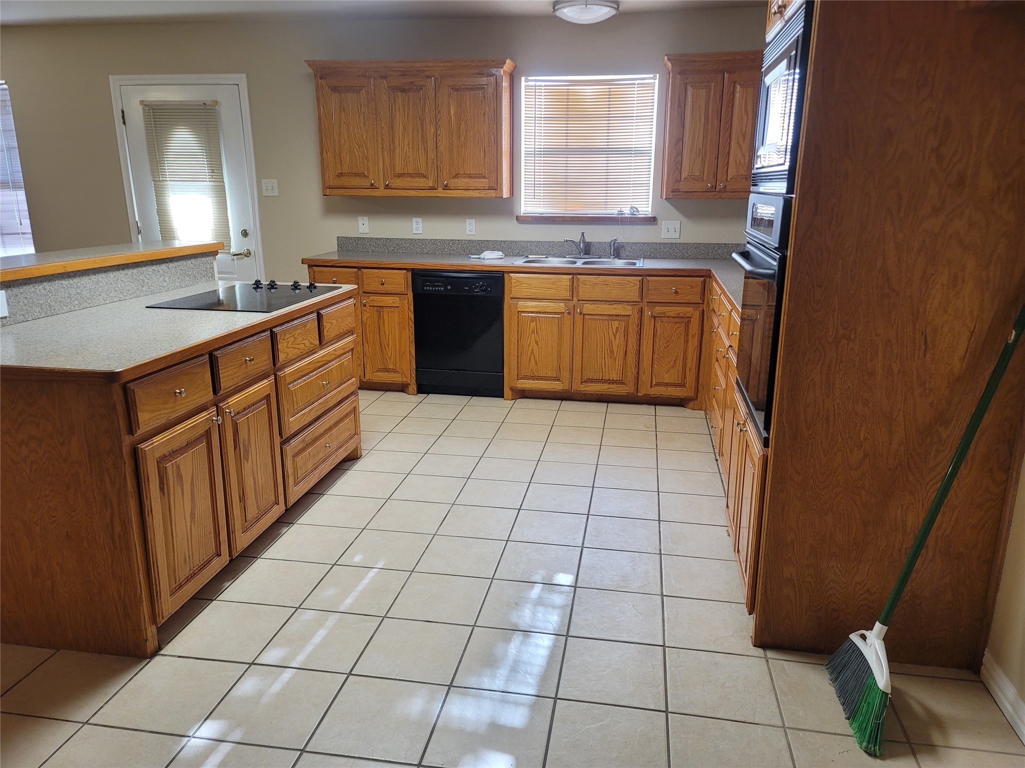 606 S Hubbard Street , Alvord, TX, 76225 | 14669467 | Realty Texas LLC