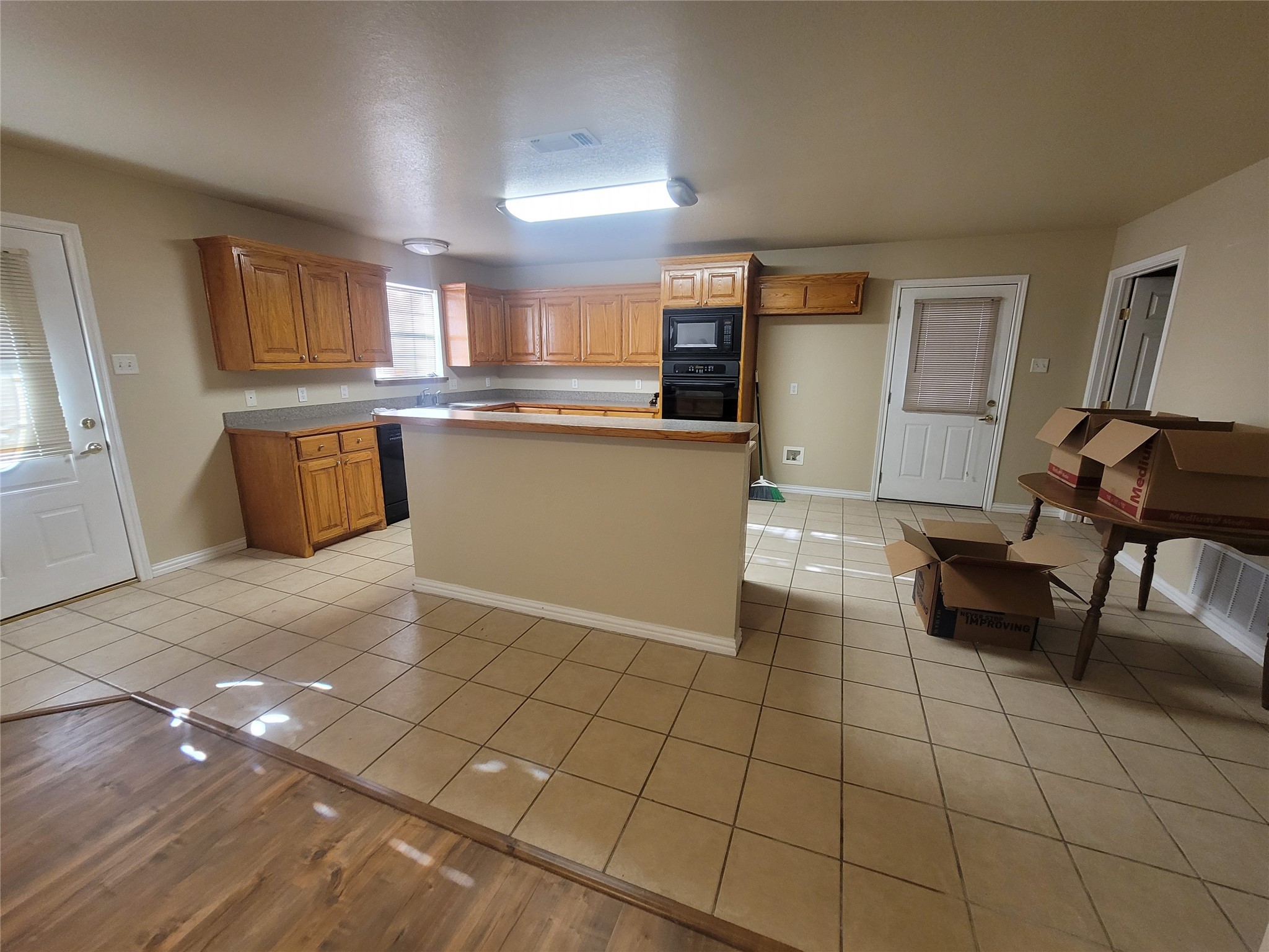 606 S Hubbard Street , Alvord, TX, 76225 | 14669467 | Realty Texas LLC