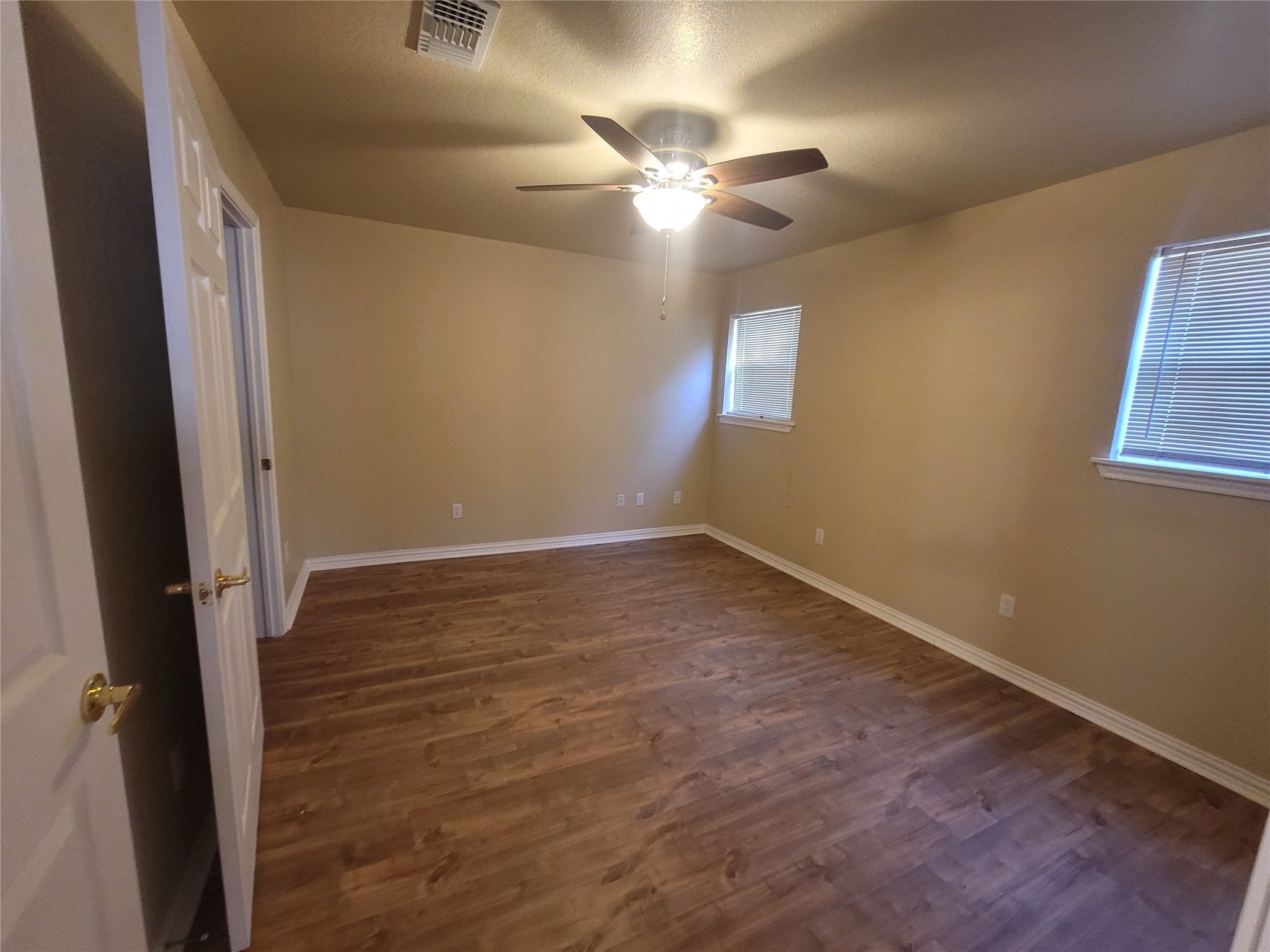606 S Hubbard Street , Alvord, TX, 76225 | 14669467 | Realty Texas LLC