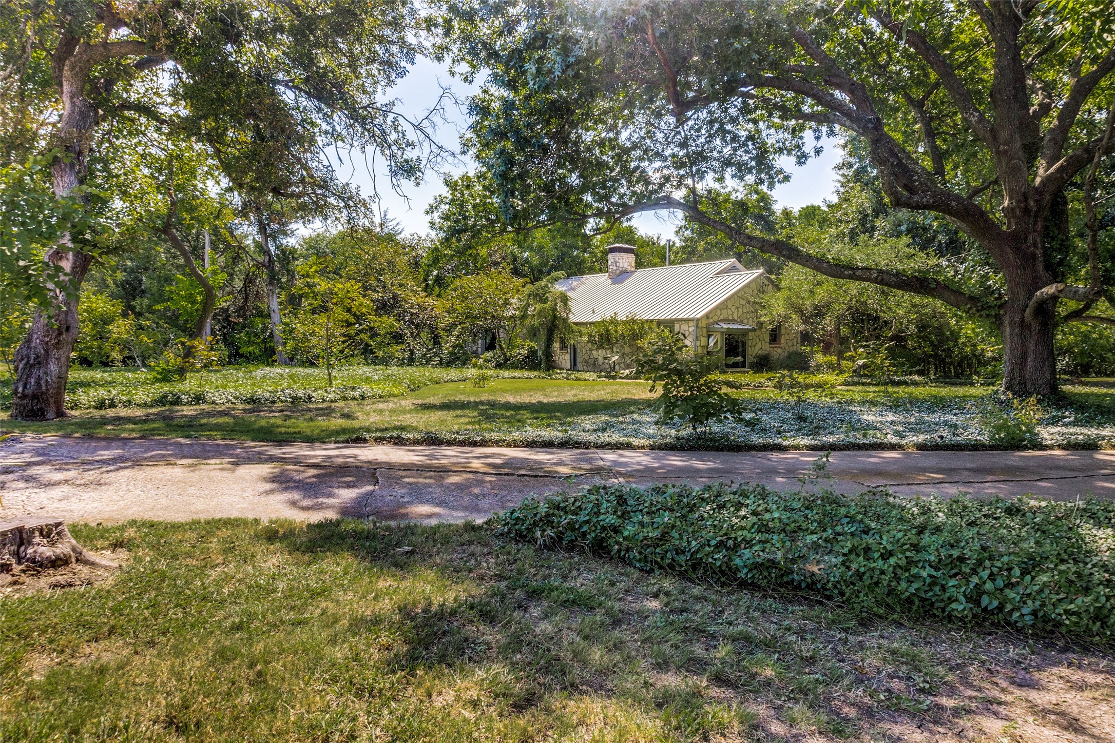 1226 E Campbell Road , Garland, TX, 75044 | 14666578 | Realty Texas LLC