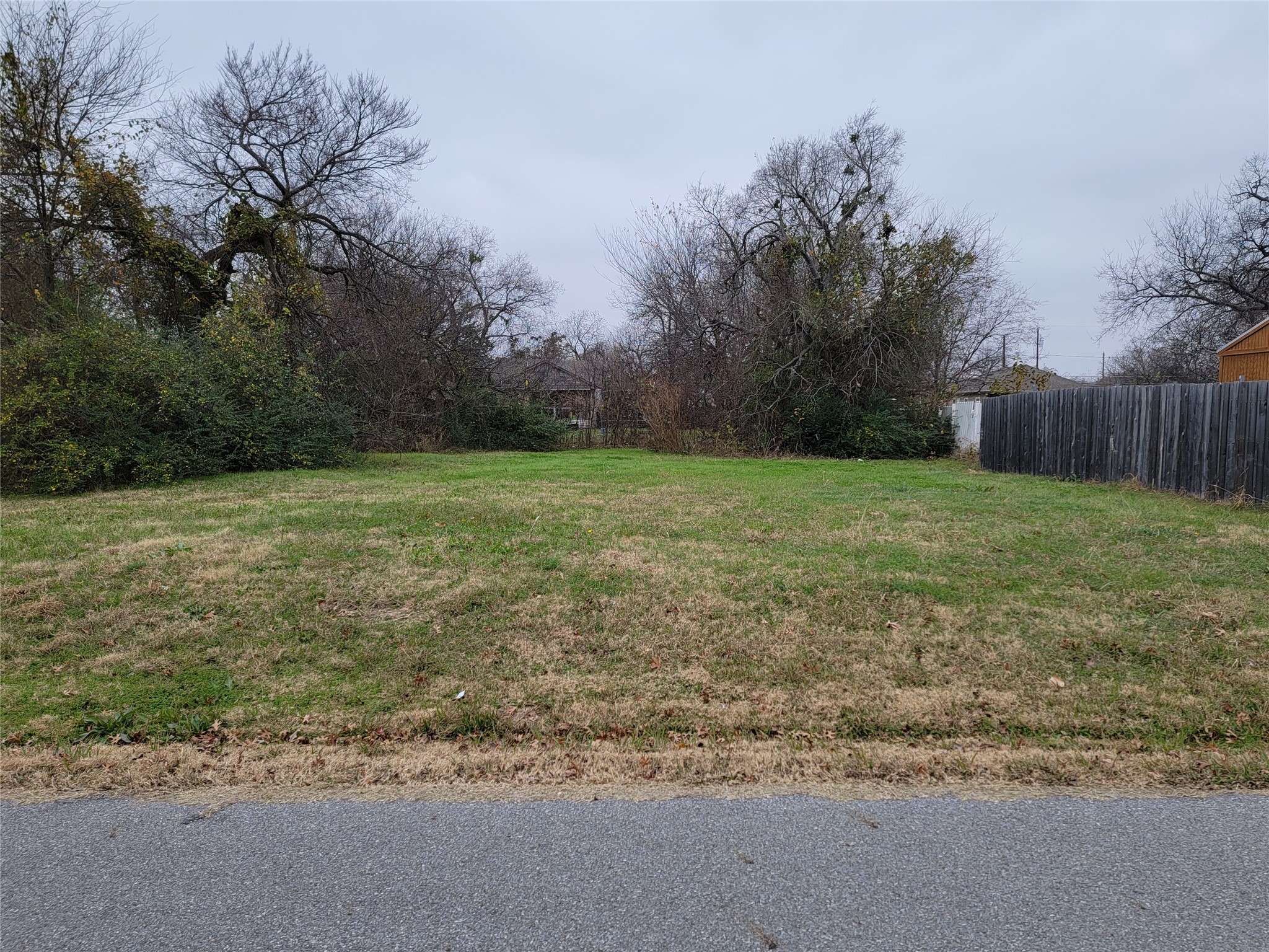 1212 NE Throckmorton , Sherman, TX, 75090 | 14724274 | Realty Texas LLC