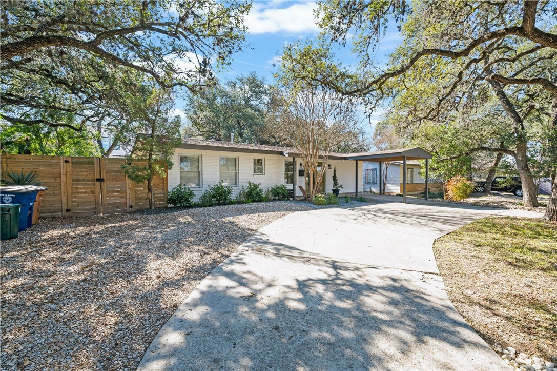 Sold: 1113 W Oltorf Street Blog Image Banner