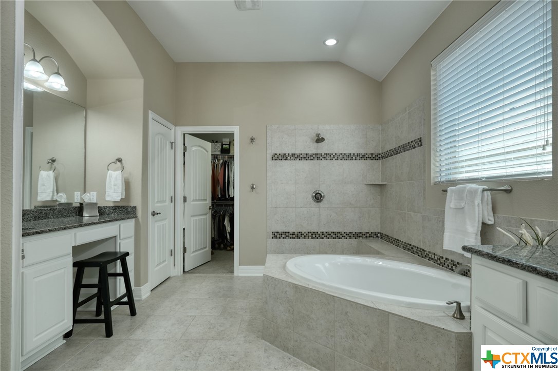 601 Fair Oaks Drive 