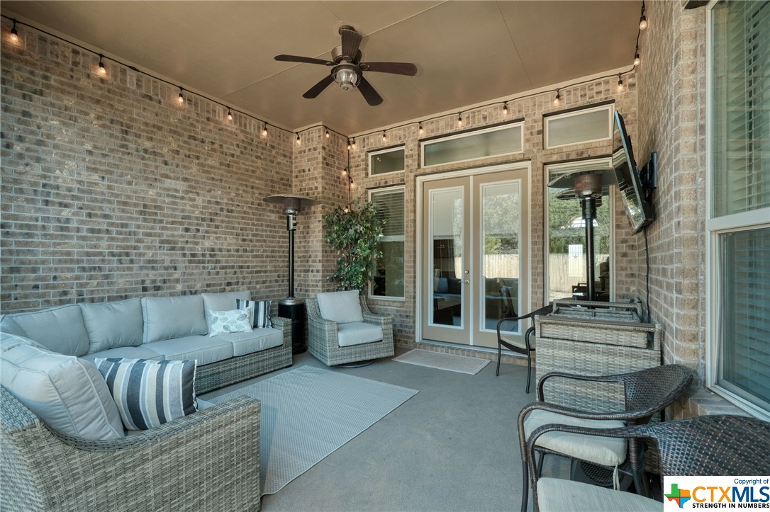 601 Fair Oaks Drive 