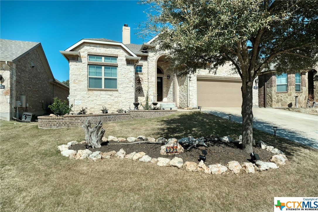 601 Fair Oaks Drive 
