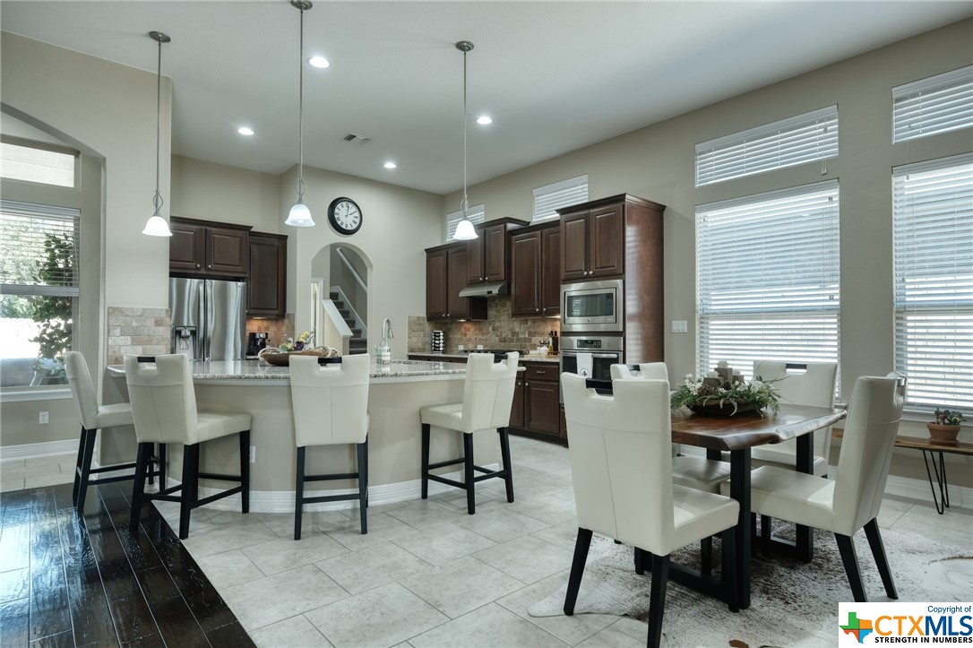 601 Fair Oaks Drive 
