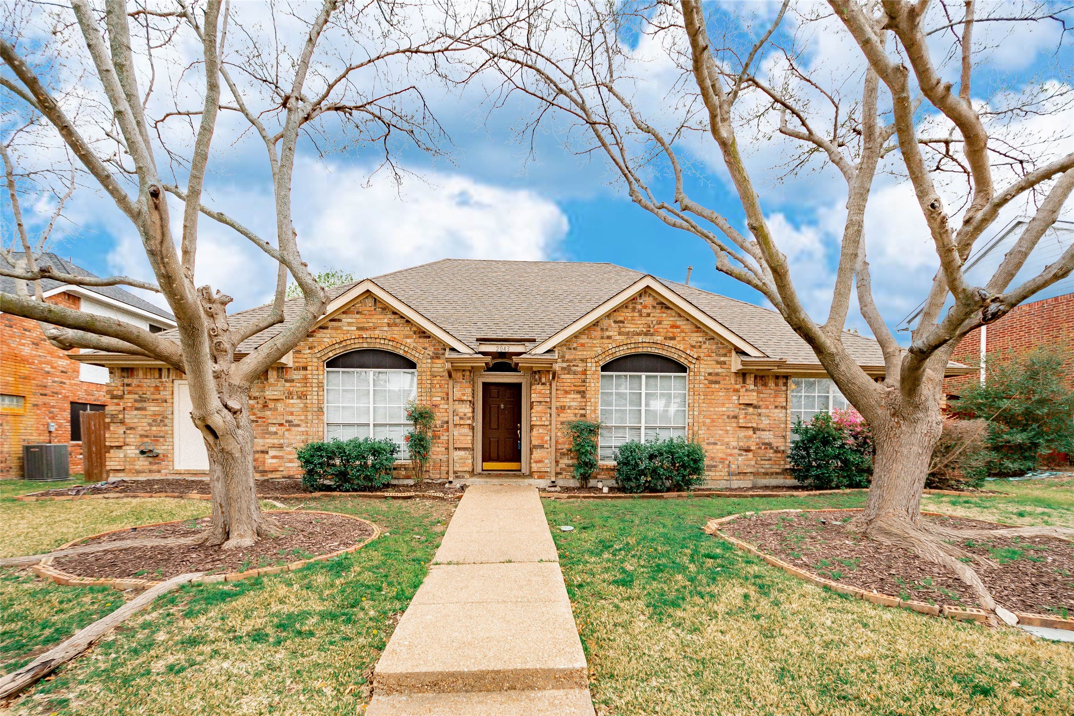2043 Vista Drive , Lewisville, TX, 75067 | 20021321 | Realty Texas LLC