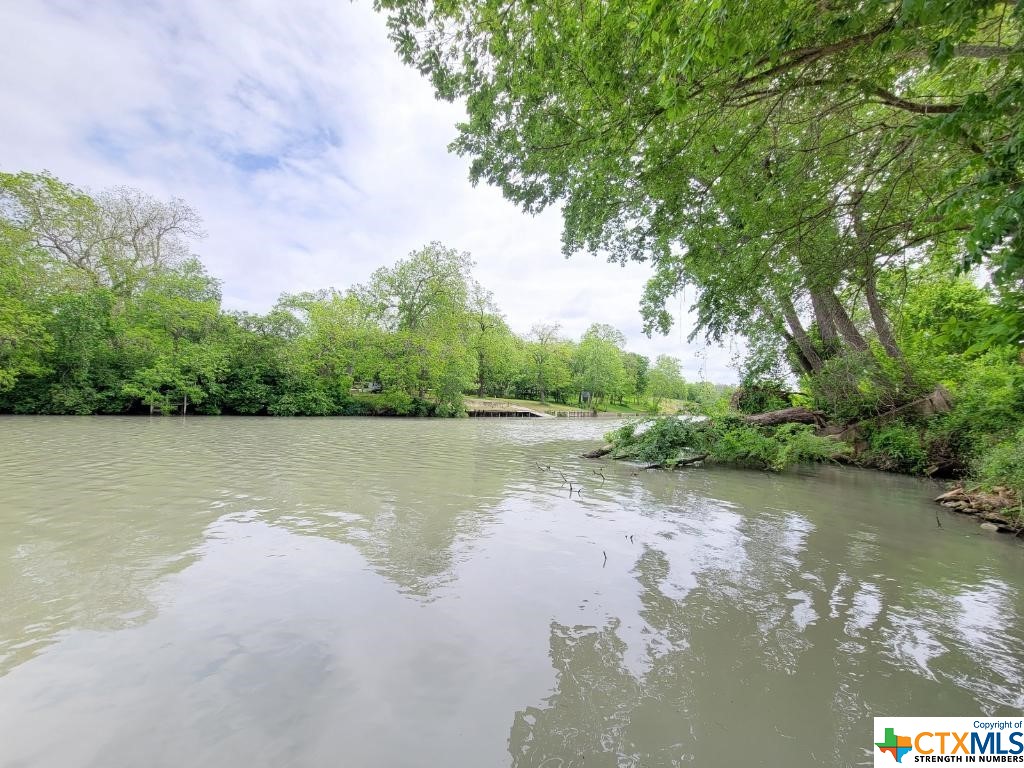 43 E Hampton Drive , Seguin, TX, 78155 | 467421 | Realty Texas LLC