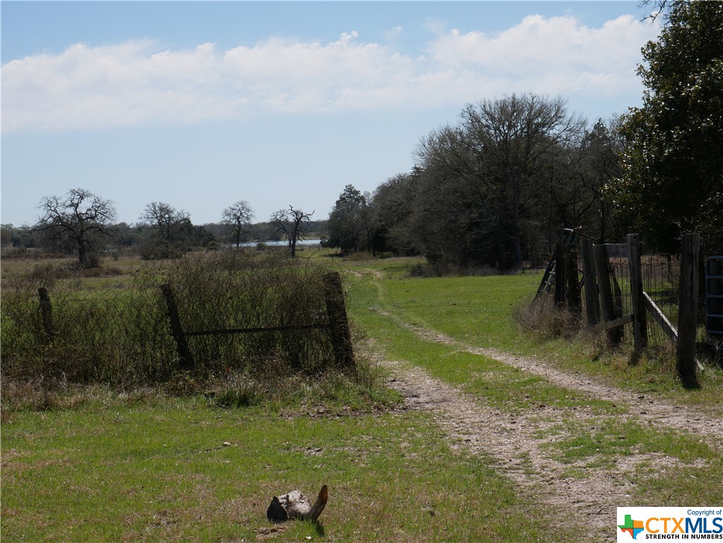 514 Trailer Park Road , Carmine, TX, 78932 | 465388 | Realty Texas LLC