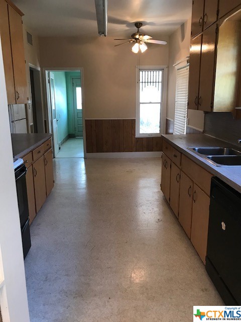 1101 N Mcleod Street , Cuero, TX, 77954 | 467282 | Realty Texas LLC