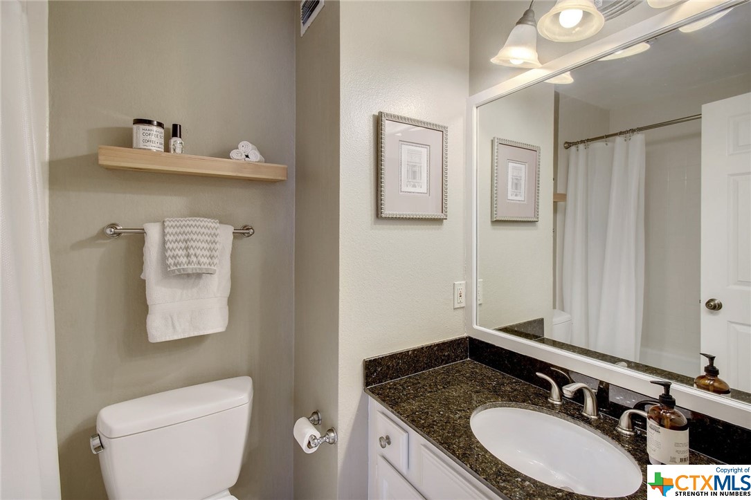 509 Short Circuit 202 , Horseshoe Bay, TX, 78657 | 467203 | Realty Texas LLC