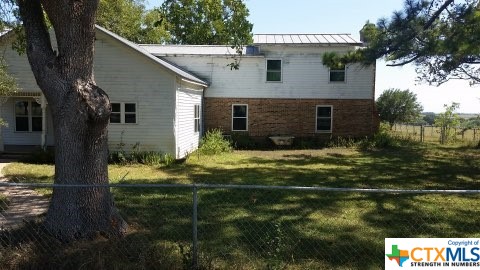 736 E Wiedemann Road , Flatonia, TX, 78941 | 466710 | Realty Texas LLC