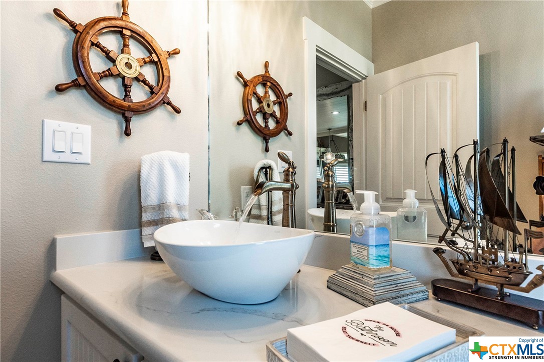 3501 Kiawah Circle , Palacios, TX, 77465 | 467658 | Realty Texas LLC