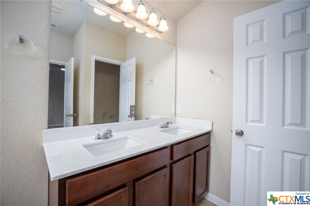 2639 Diamondback Trail , New Braunfels, TX, 78130 | 467848 | Realty Texas LLC