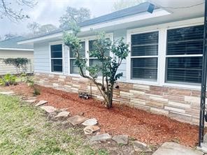 910 Magnolia Street, Lake Jackson, TX, 77566 | 97956833 | Realty Texas LLC