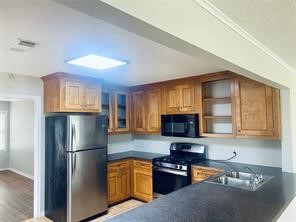 910 Magnolia Street, Lake Jackson, TX, 77566 | 97956833 | Realty Texas LLC