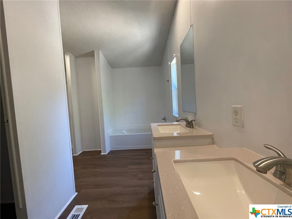 5802 Chimney Rock , Canyon Lake, TX, 78133 | 467888 | Realty Texas LLC