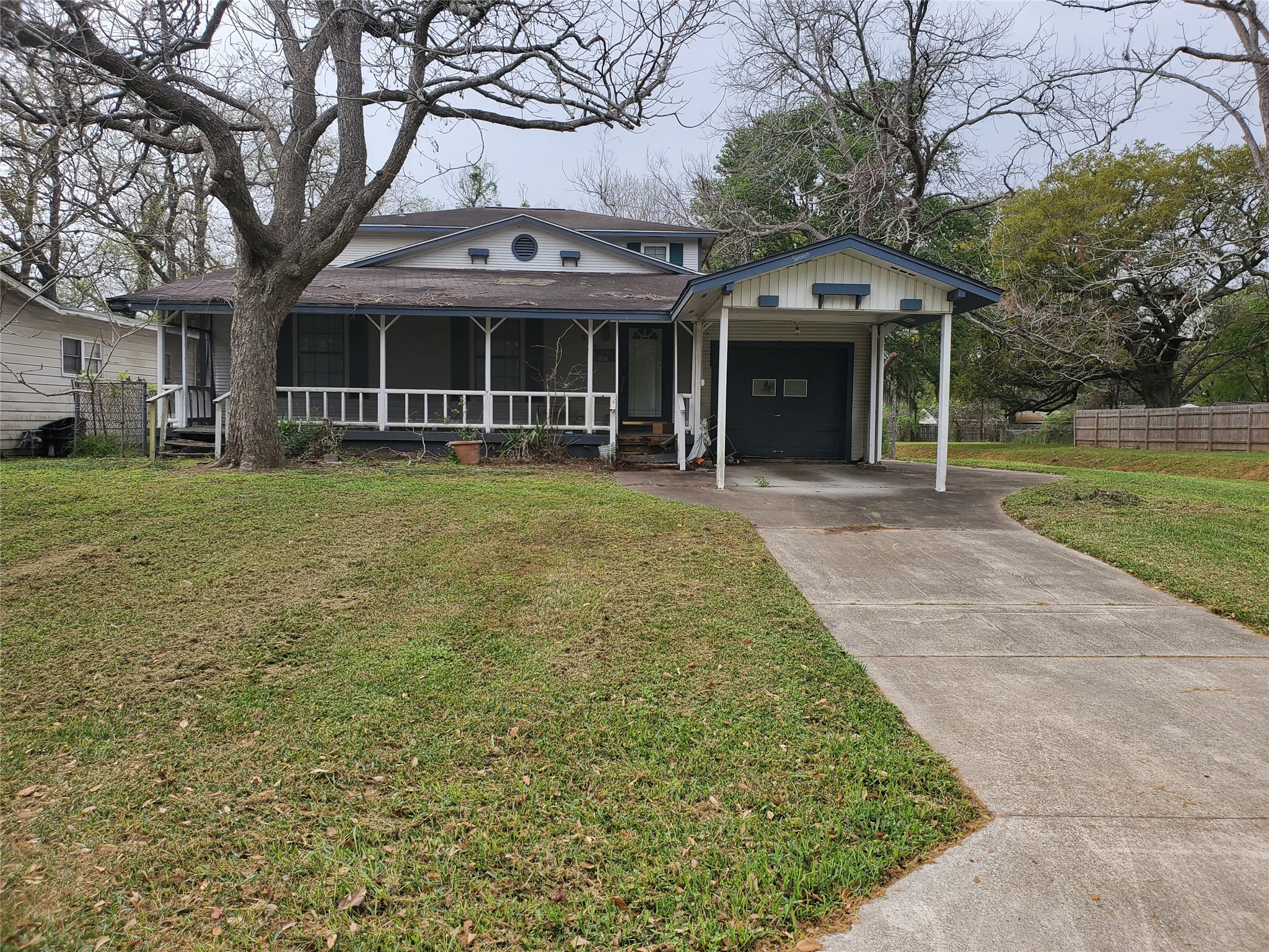 607 Winding Way Street, Lake Jackson, TX, 77566 | 80412740 | Realty Texas LLC