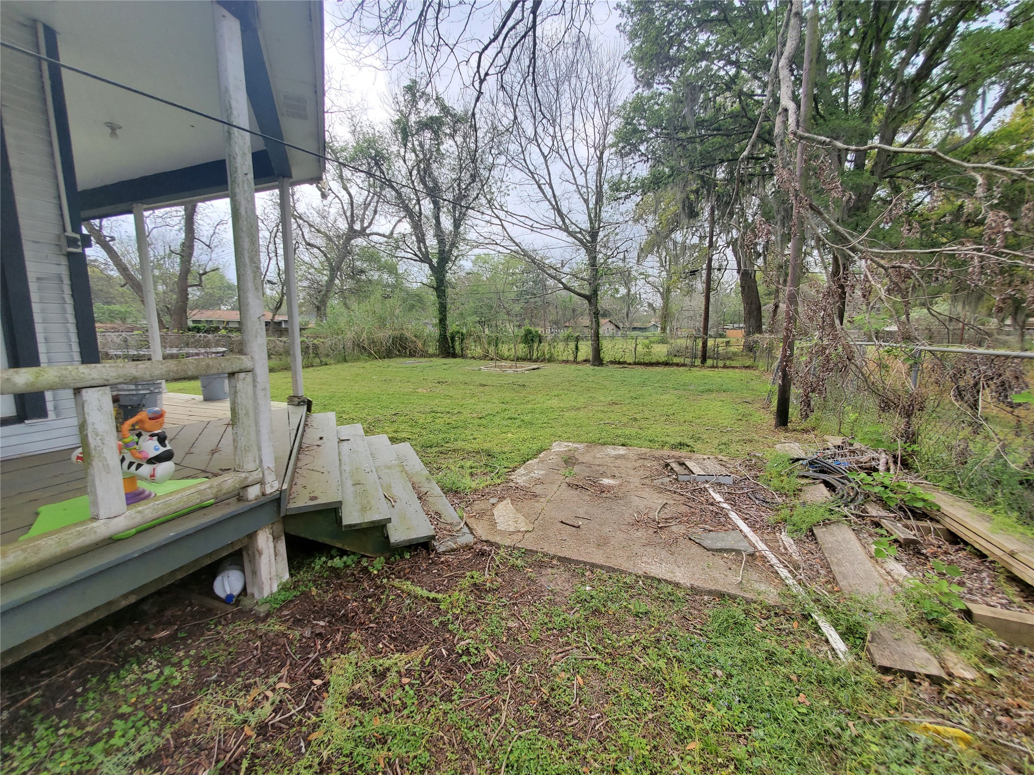 607 Winding Way Street, Lake Jackson, TX, 77566 | 80412740 | Realty Texas LLC