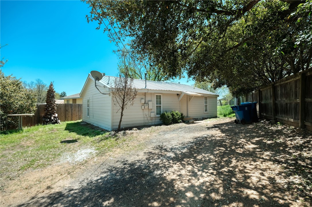 Sold: 511 E Alamo Street Blog Image Banner