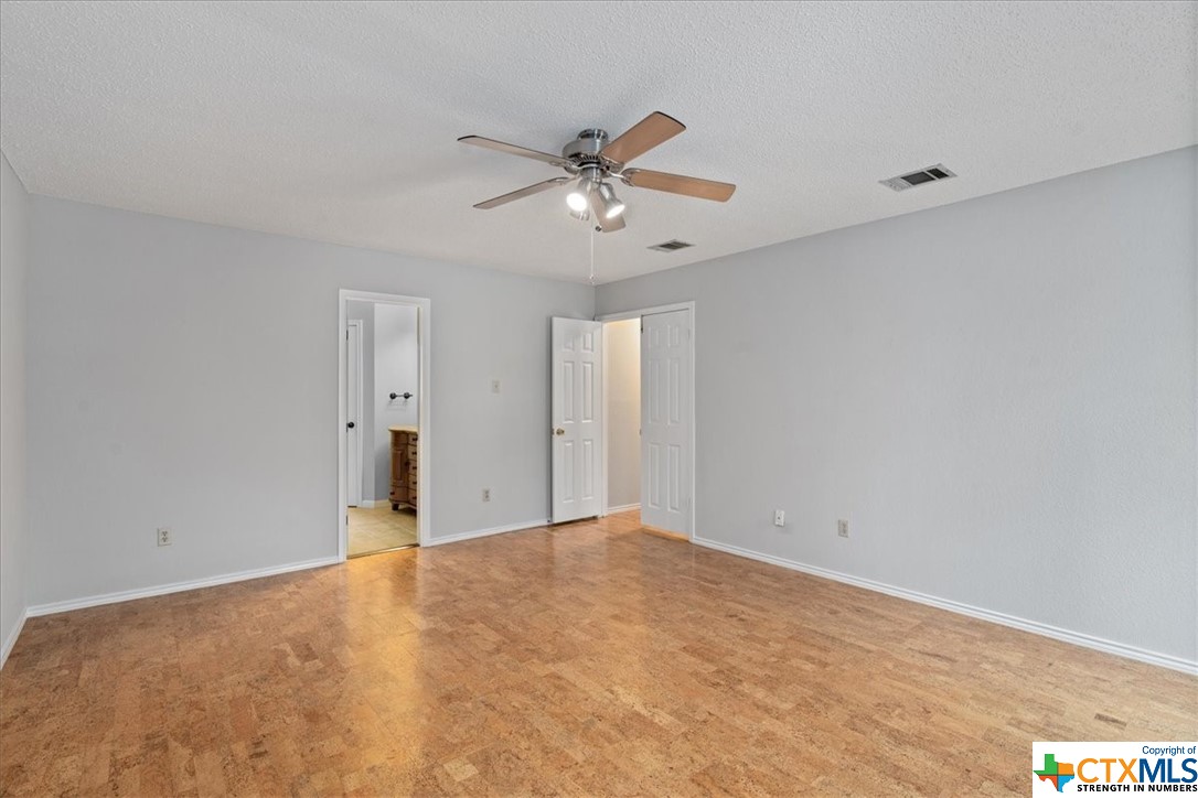 13100 Kellies Farm Lane , Austin, TX, 78727 | 465741 | Realty Texas LLC