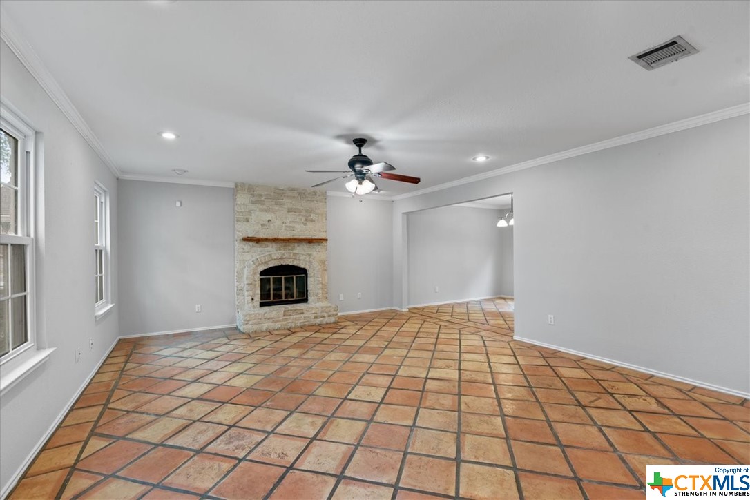 13100 Kellies Farm Lane , Austin, TX, 78727 | 465741 | Realty Texas LLC