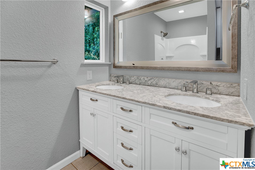 425 Sarah Drive , San Marcos, TX, 78666 | 468236 | Realty Texas LLC