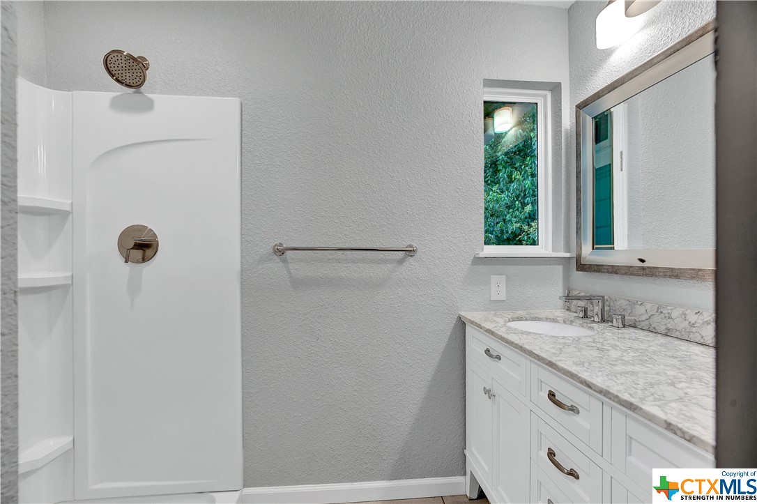 425 Sarah Drive , San Marcos, TX, 78666 | 468236 | Realty Texas LLC
