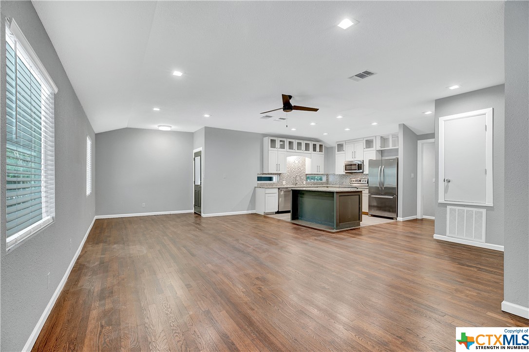 425 Sarah Drive , San Marcos, TX, 78666 | 468236 | Realty Texas LLC