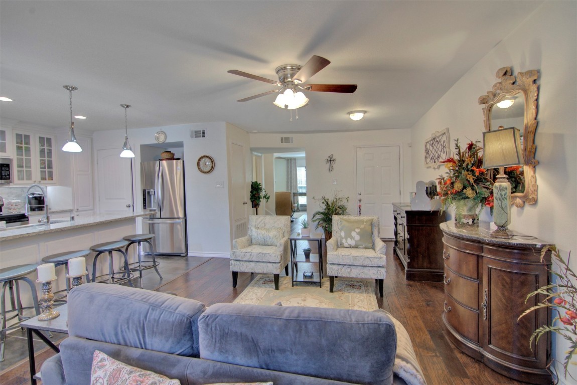 9459 Timberleaf Drive , Dallas, TX, 75243 | 20024849 | Realty Texas LLC