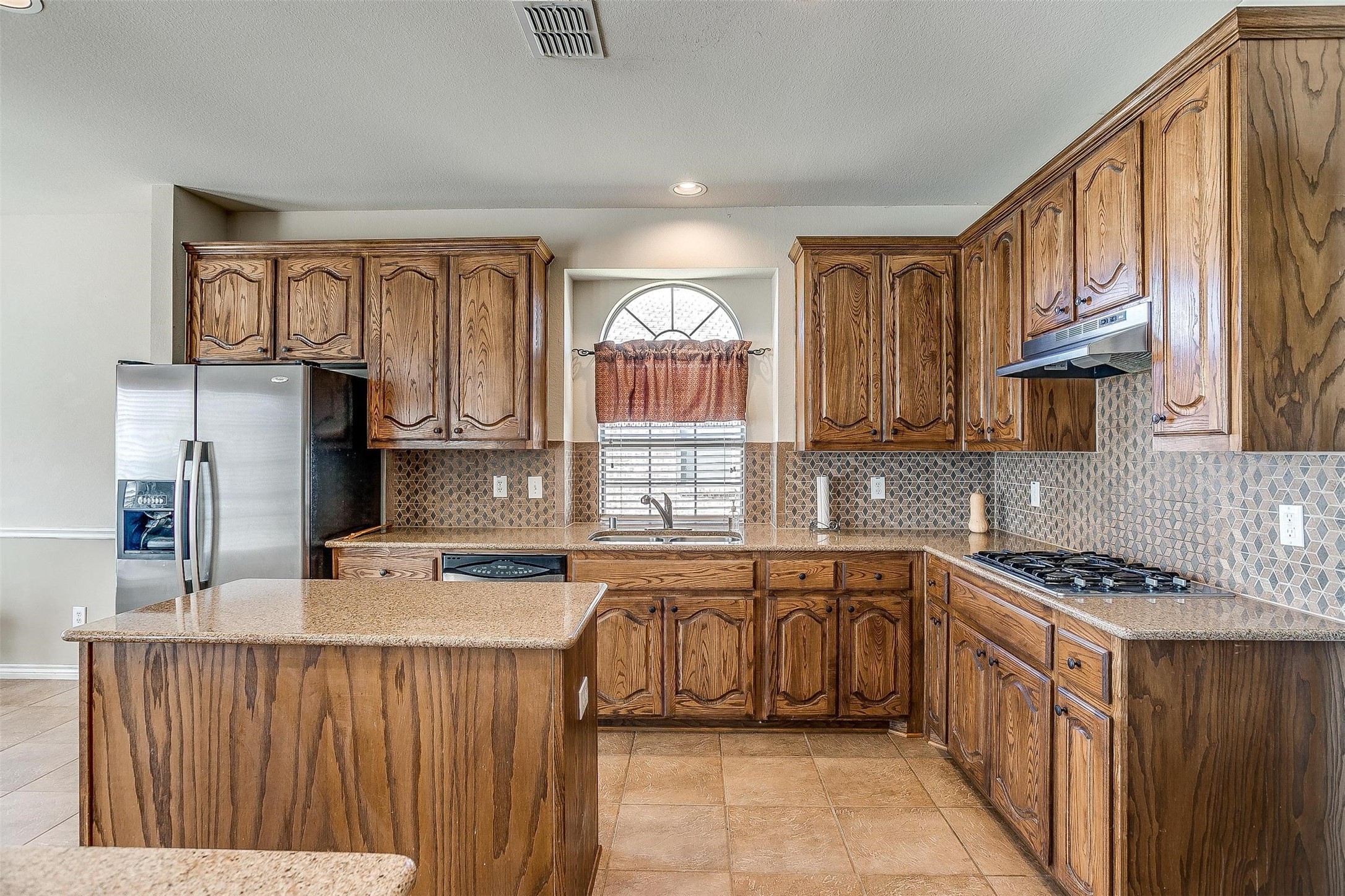 1125 Port Way , Crowley, TX, 76036 | 20028257 | Realty Texas LLC