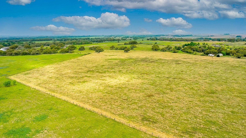 2815 Roitsch Road , Schulenburg, TX, 78956 | 4059043 | Realty Texas LLC