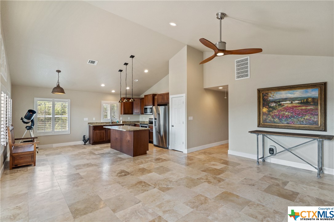 112 Ridge Harbor Drive , Spicewood, TX, 78669 | 466672 | Realty Texas LLC