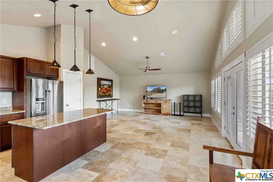 112 Ridge Harbor Drive , Spicewood, TX, 78669 | 466672 | Realty Texas LLC