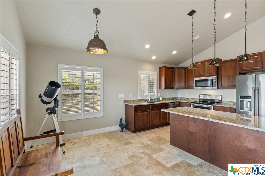 112 Ridge Harbor Drive , Spicewood, TX, 78669 | 466672 | Realty Texas LLC