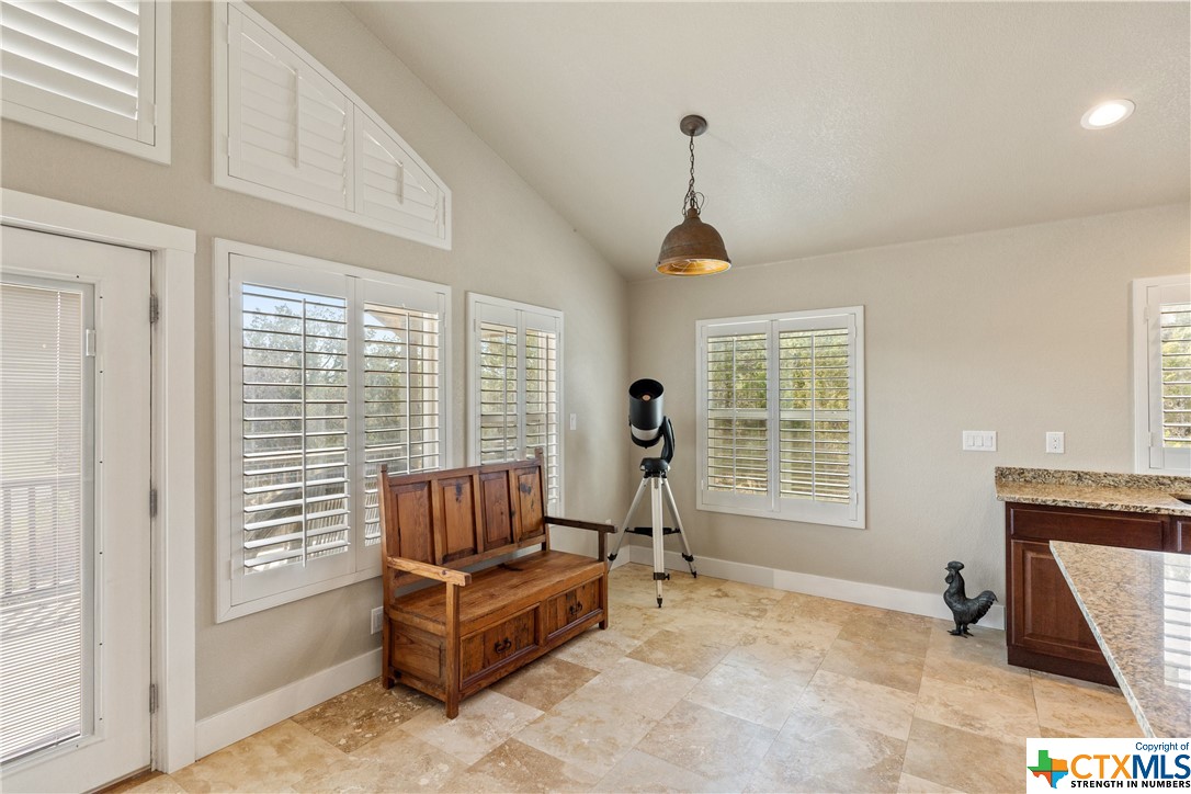 112 Ridge Harbor Drive , Spicewood, TX, 78669 | 466672 | Realty Texas LLC