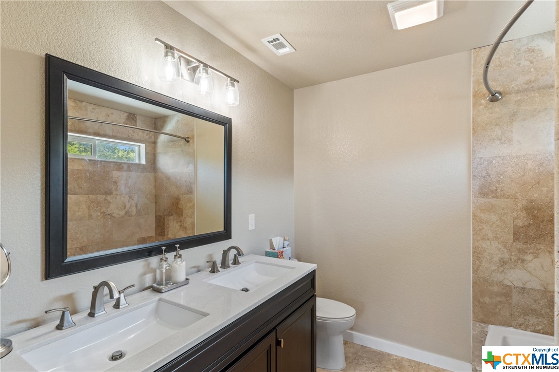 112 Ridge Harbor Drive , Spicewood, TX, 78669 | 466672 | Realty Texas LLC