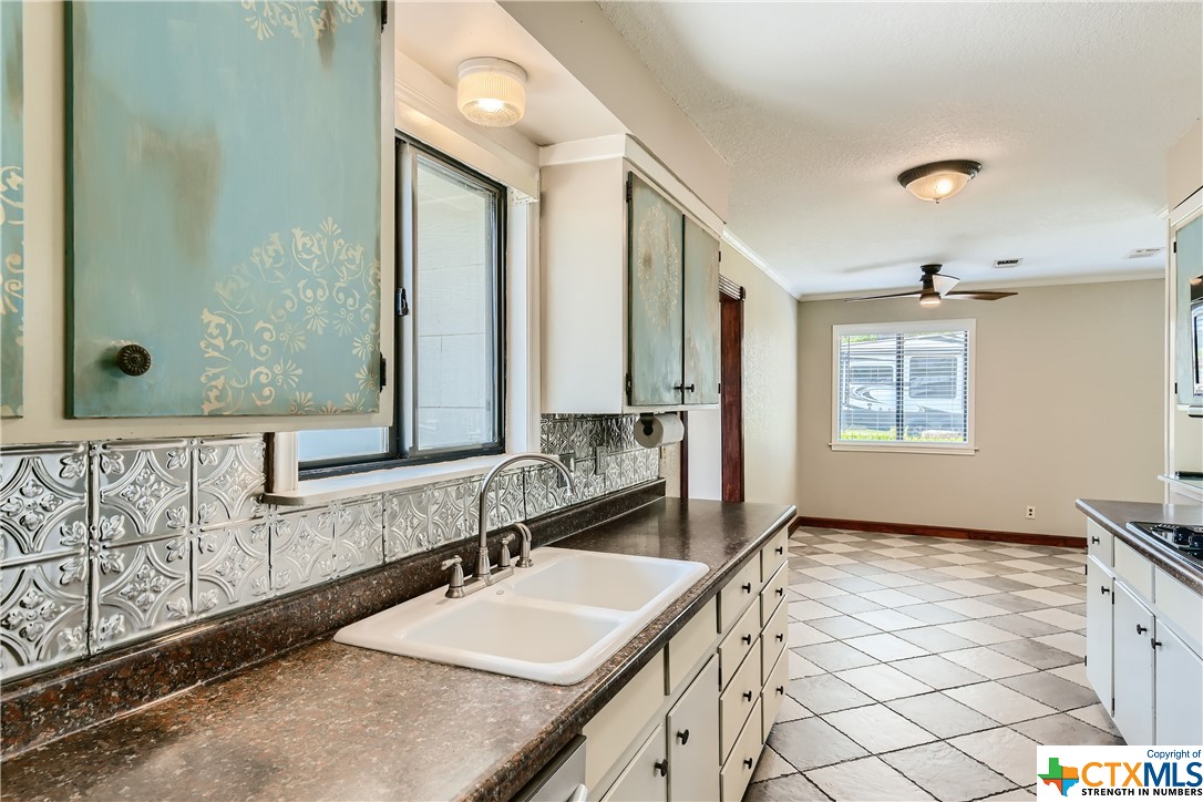 721 Pecan Street , Canyon Lake, TX, 78133 | 468574 | Realty Texas LLC
