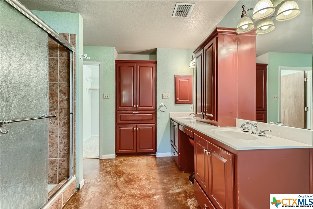 721 Pecan Street , Canyon Lake, TX, 78133 | 468574 | Realty Texas LLC