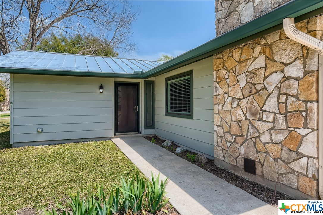 721 Pecan Street , Canyon Lake, TX, 78133 | 468574 | Realty Texas LLC