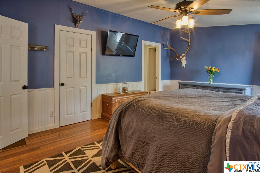 512 Dry Hollow Road , La Vernia, TX, 78121 | 468643 | Realty Texas LLC