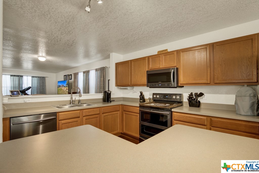 617 Crosspoint Drive , New Braunfels, TX, 78130 | 469007 | Realty Texas LLC