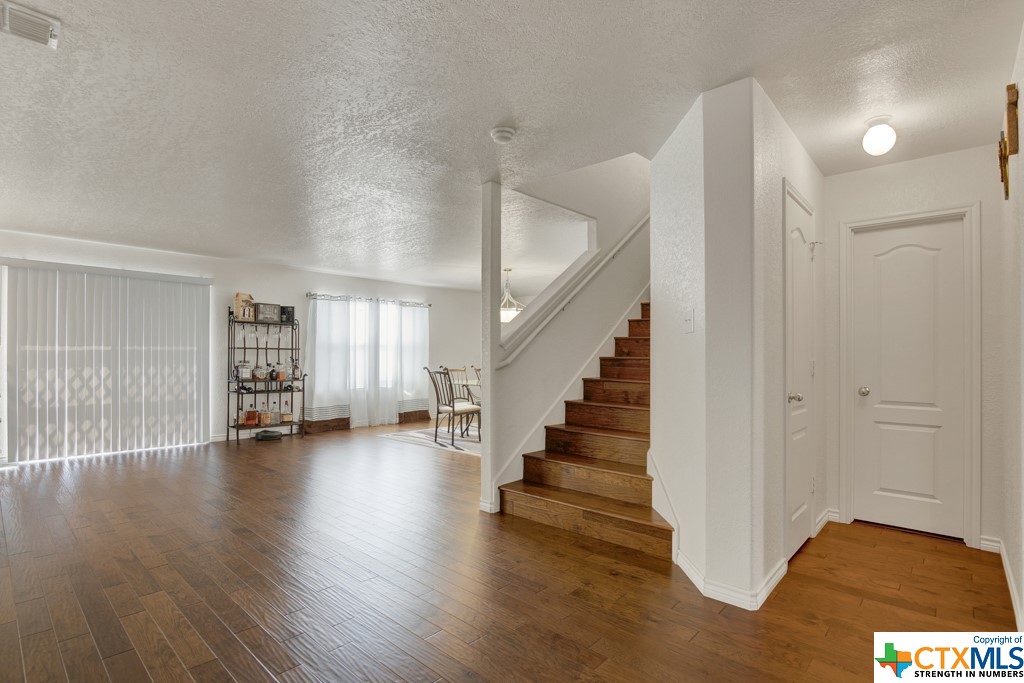 617 Crosspoint Drive , New Braunfels, TX, 78130 | 469007 | Realty Texas LLC