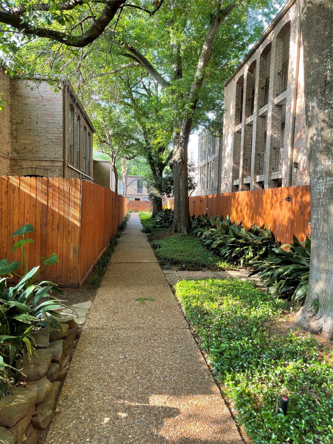 4645 Wild Indigo Street 22/377 , Houston, TX, 77027 | 29244678 | Realty Texas LLC
