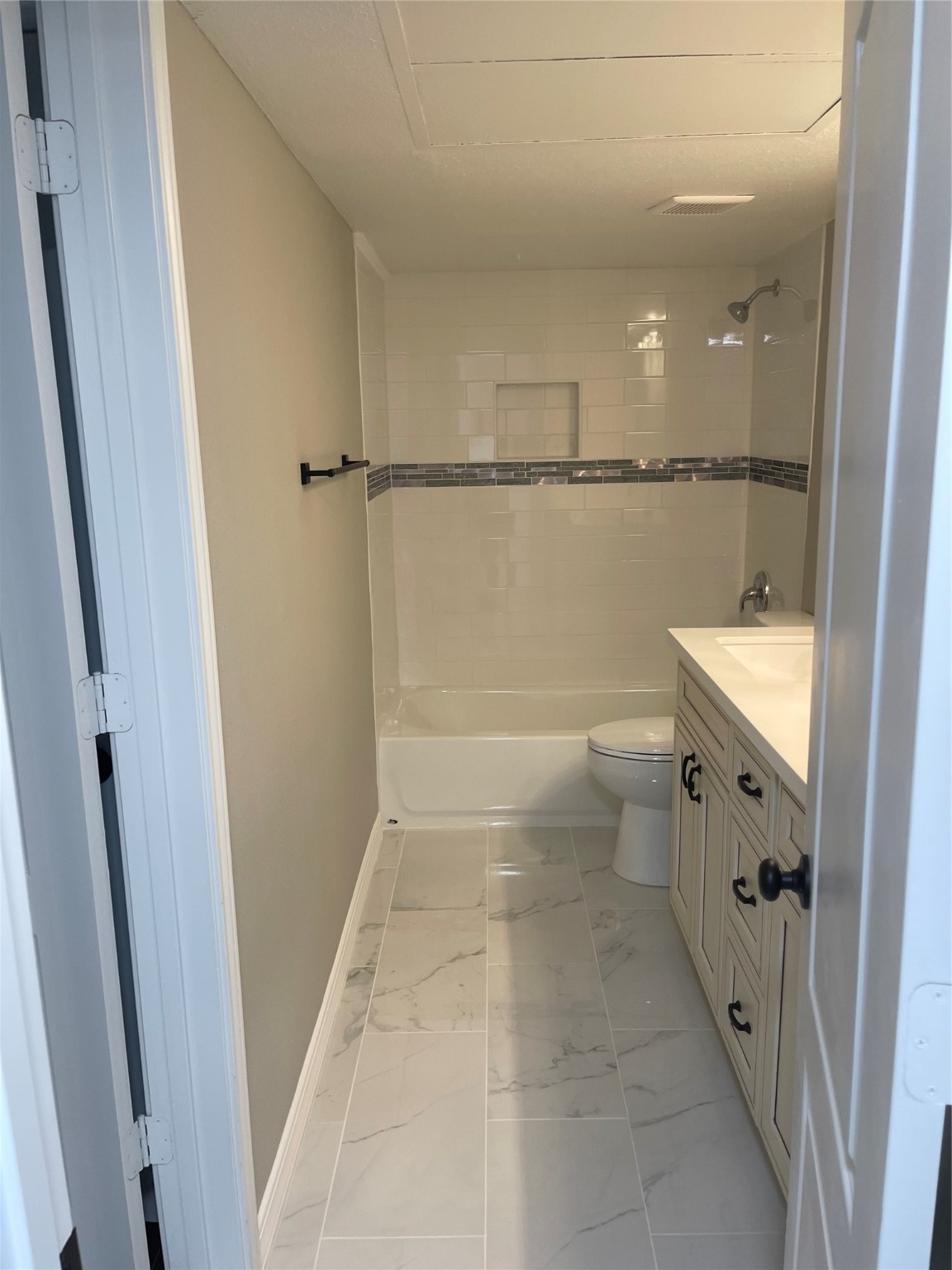 4645 Wild Indigo Street 22/377 , Houston, TX, 77027 | 29244678 | Realty Texas LLC