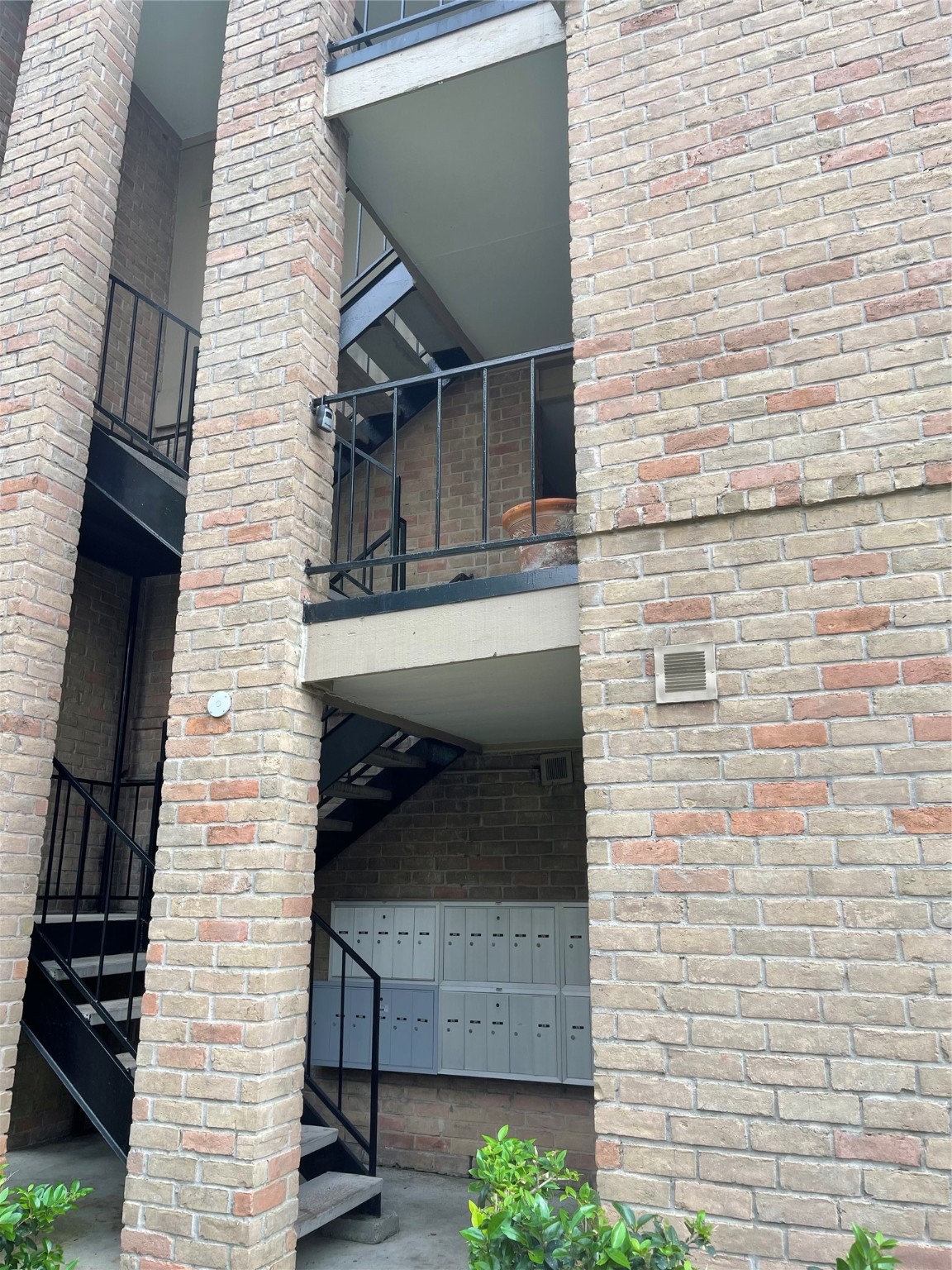 4645 Wild Indigo Street 22/377 , Houston, TX, 77027 | 29244678 | Realty Texas LLC