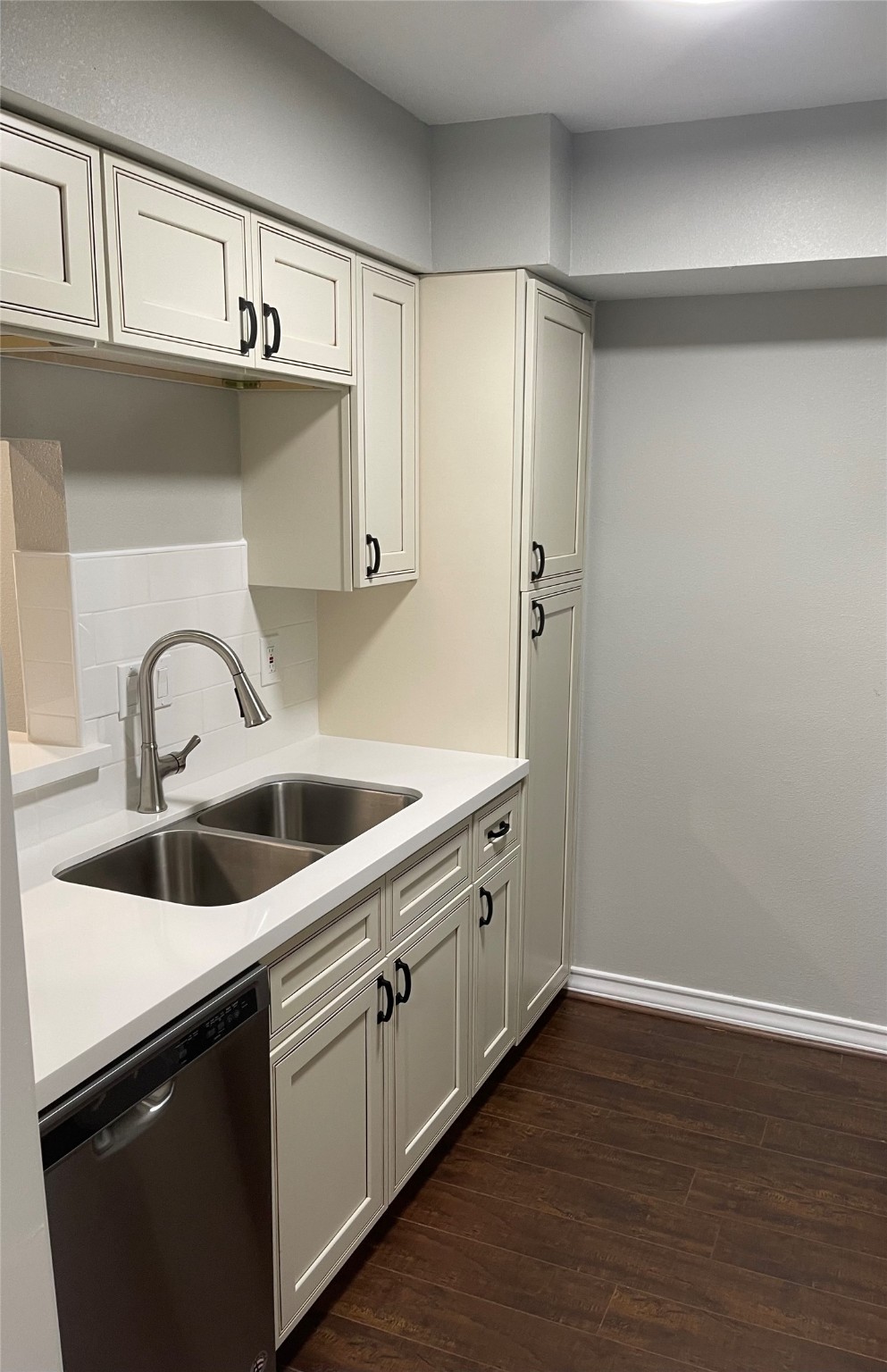 4645 Wild Indigo Street 22/377 , Houston, TX, 77027 | 29244678 | Realty Texas LLC